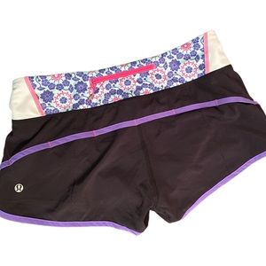 Lululemon Speed Shorts Purple Black Floral Size 6